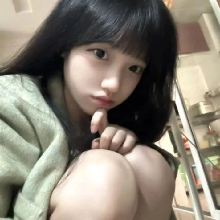 血红溅白纱